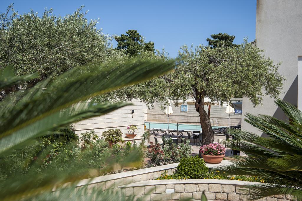 צ'פאלו Hotel Baia Del Capitano מראה חיצוני תמונה